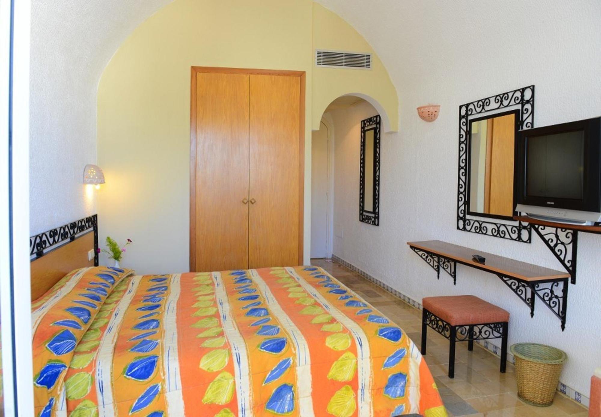 Hotel Meninx Djerba Triffa Exterior photo